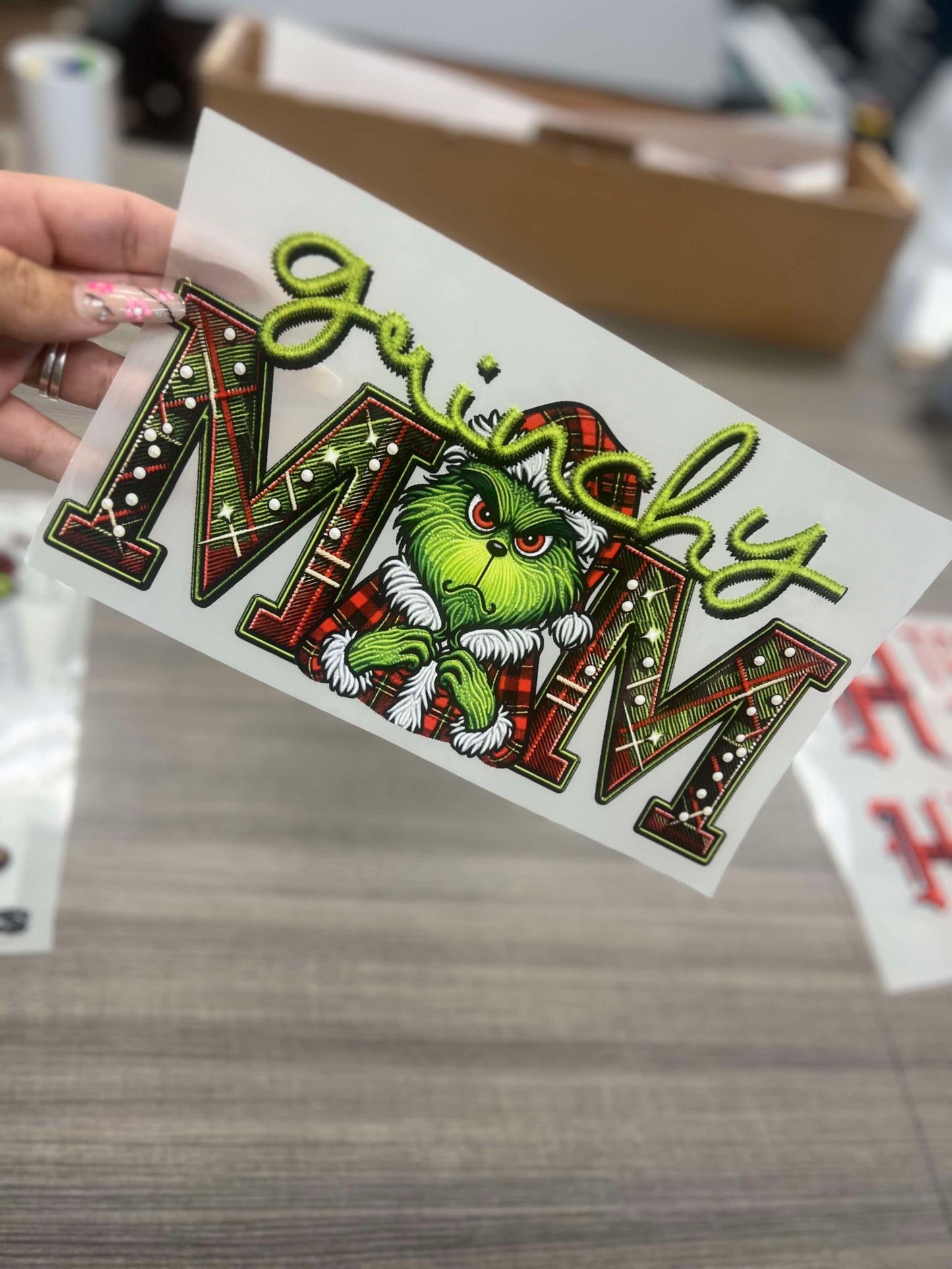 GRINCHY MOM
