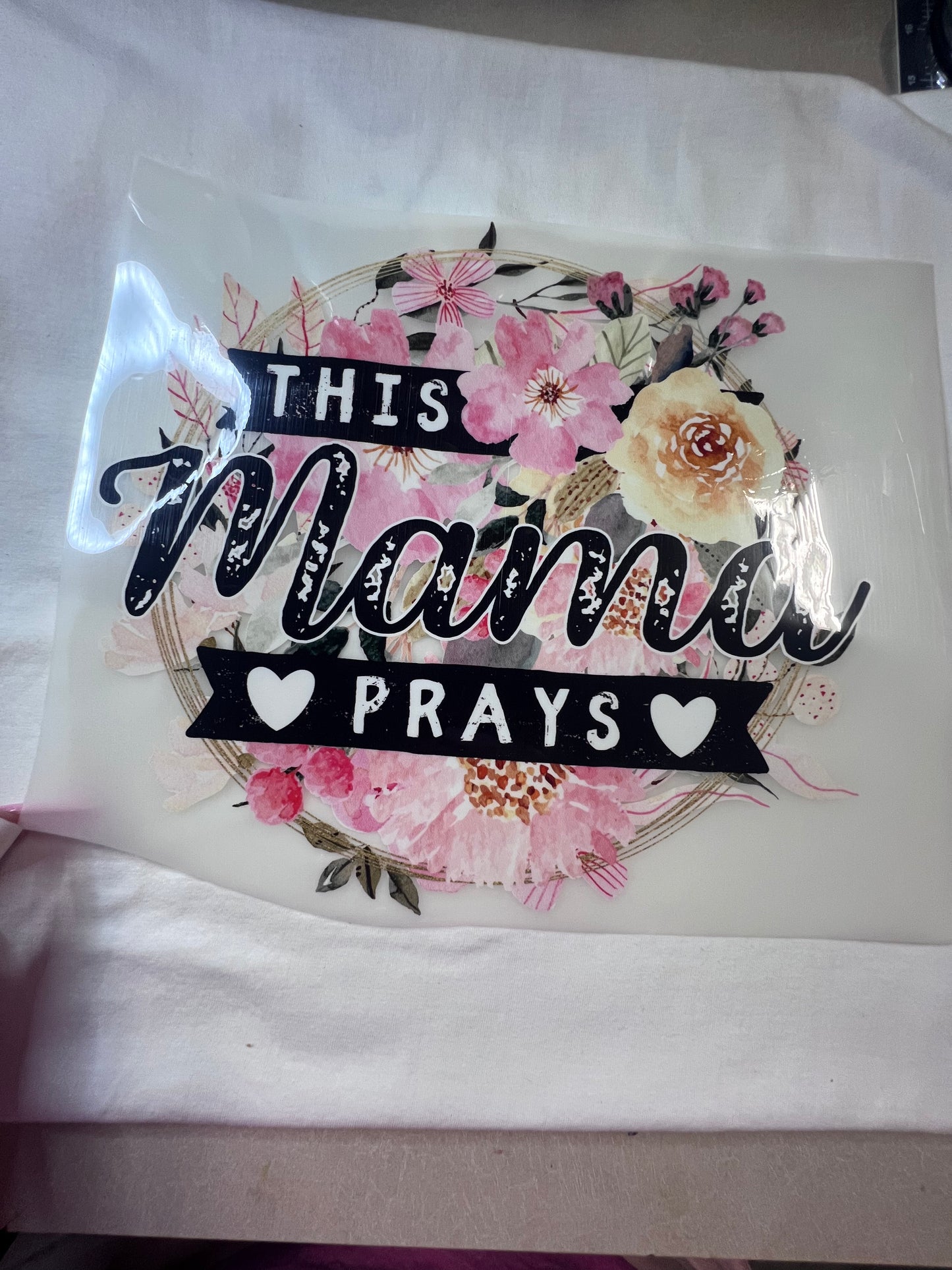 THIS MAMA PRAYS